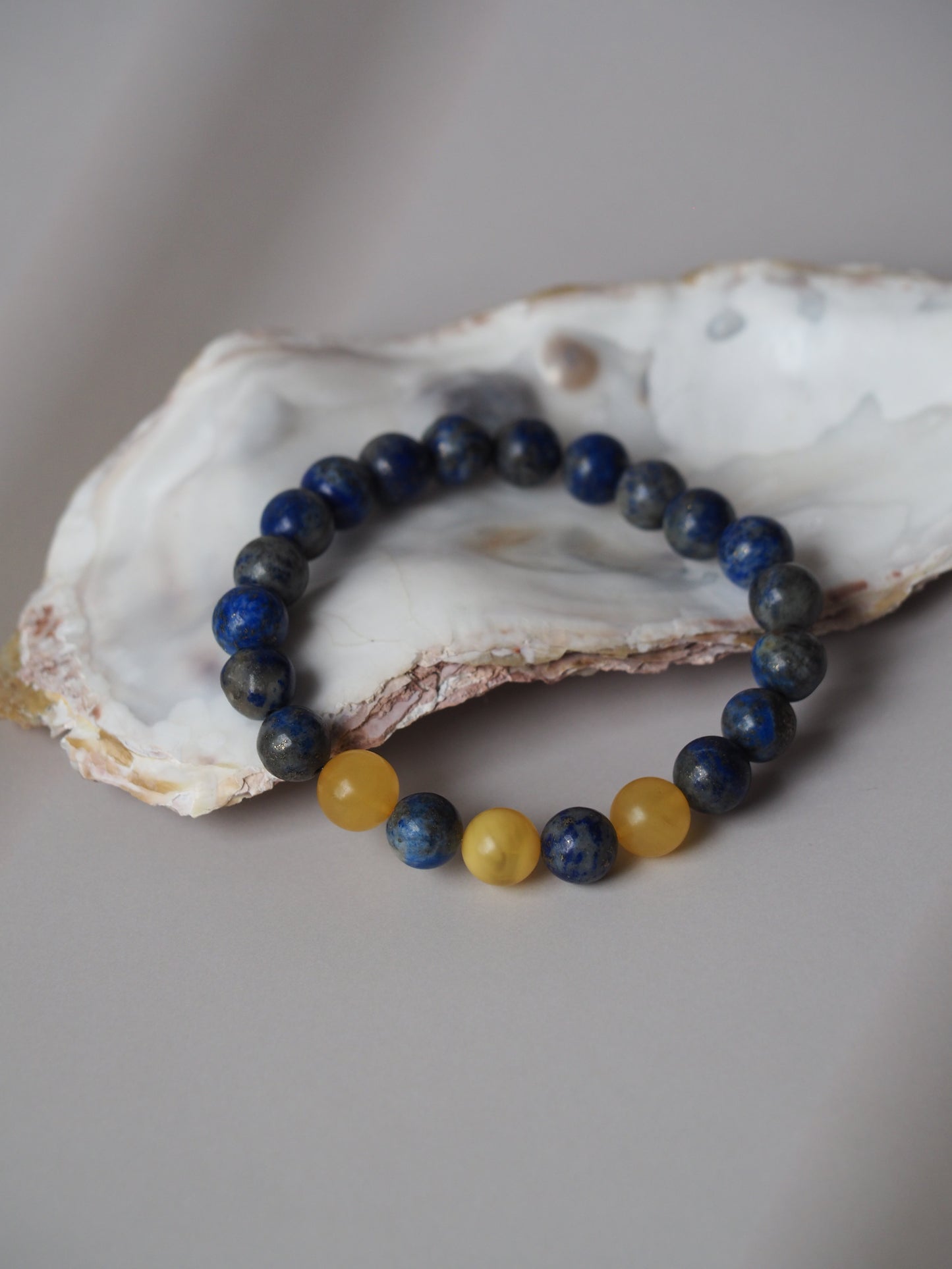 Natural Cloudy Amber and Lapis Lazuli Beaded Bracelet