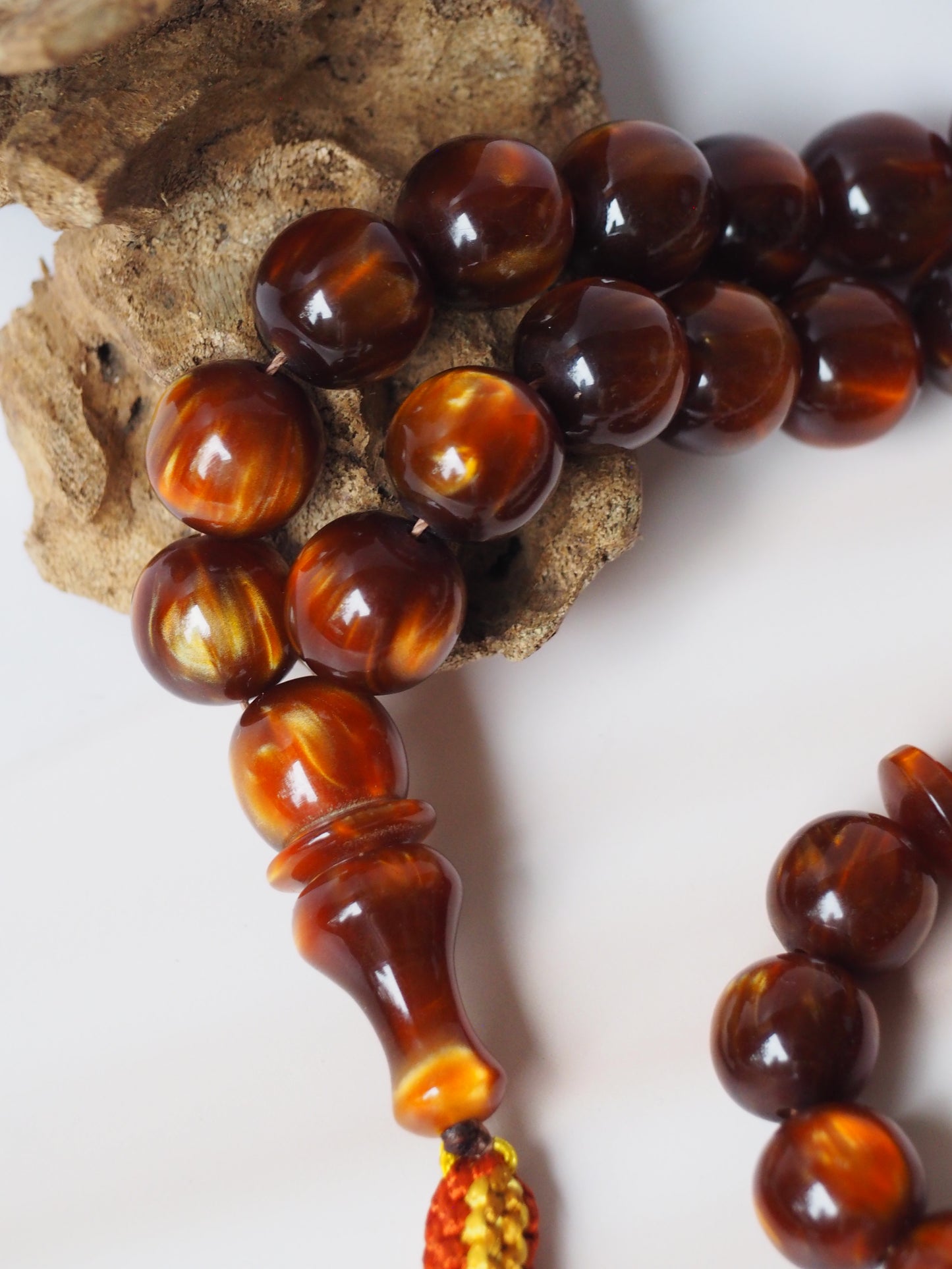 Unique Lava Flow Bakelite Misbaha 35 Beads 100g