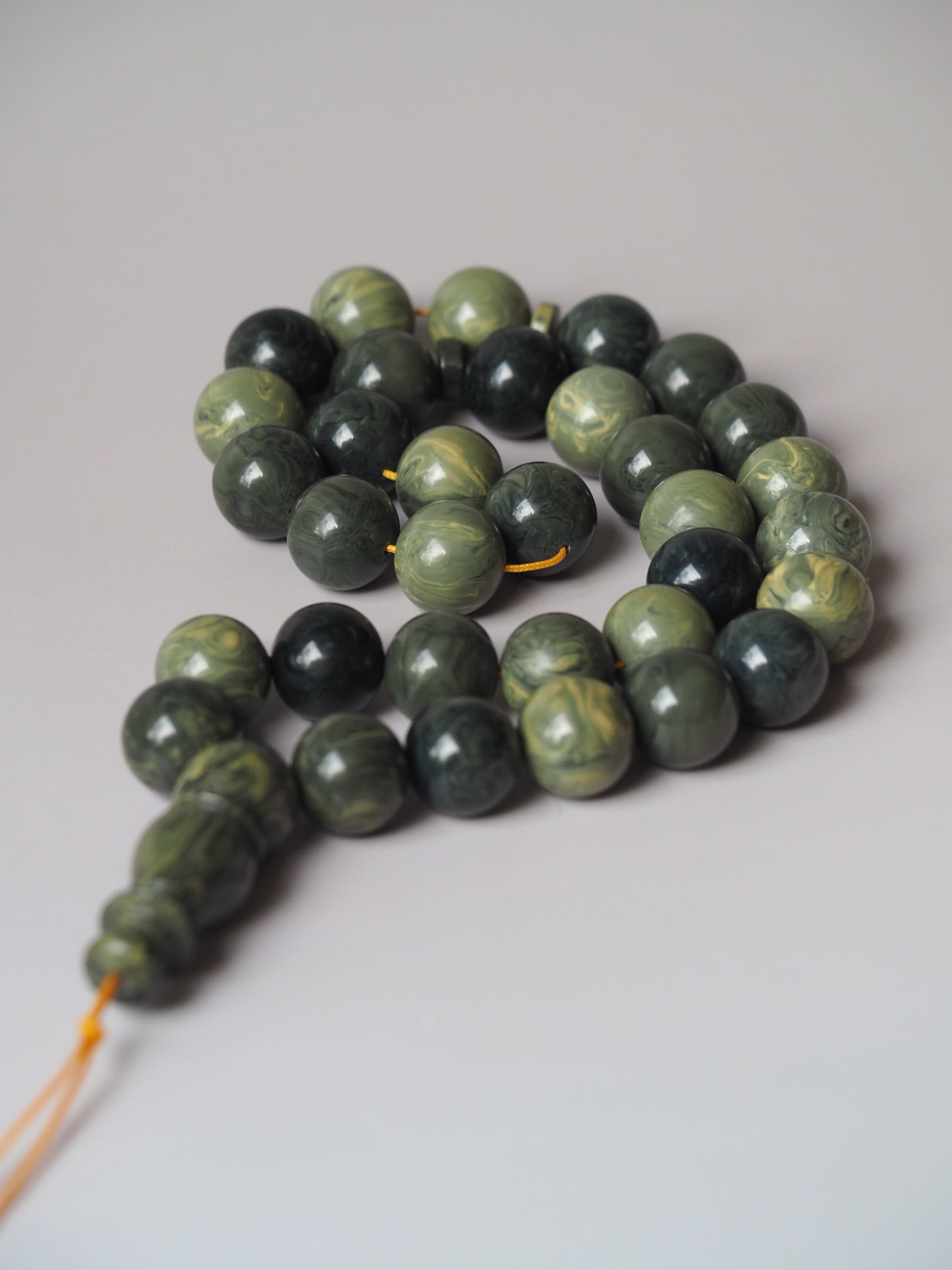 Vintage Teal Green "Chernobyl" Bakelite Misbah 33 Beads