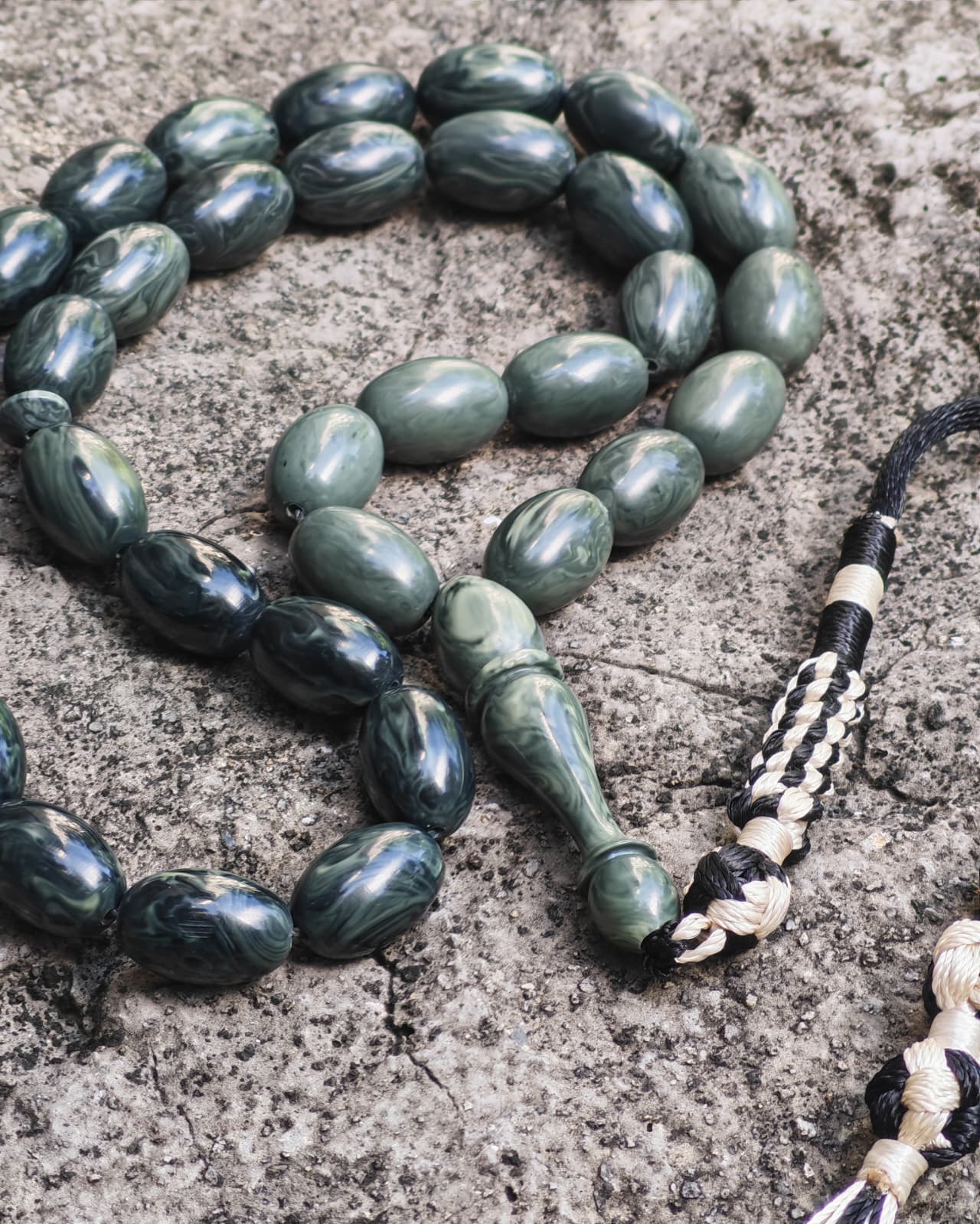 Vintage Bakelite Misbah "Chernobyl" – 33 Gradient Olive Beads