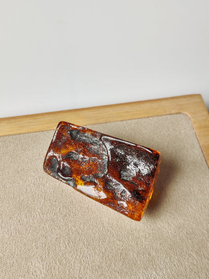 Irregular Raw Amber Piece | Collectible | Citron | Air Bubbles