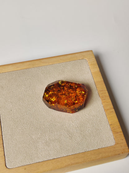 Raw Faceted Irregular Citron Amber Piece | Suitable as Cabochon or Collectible