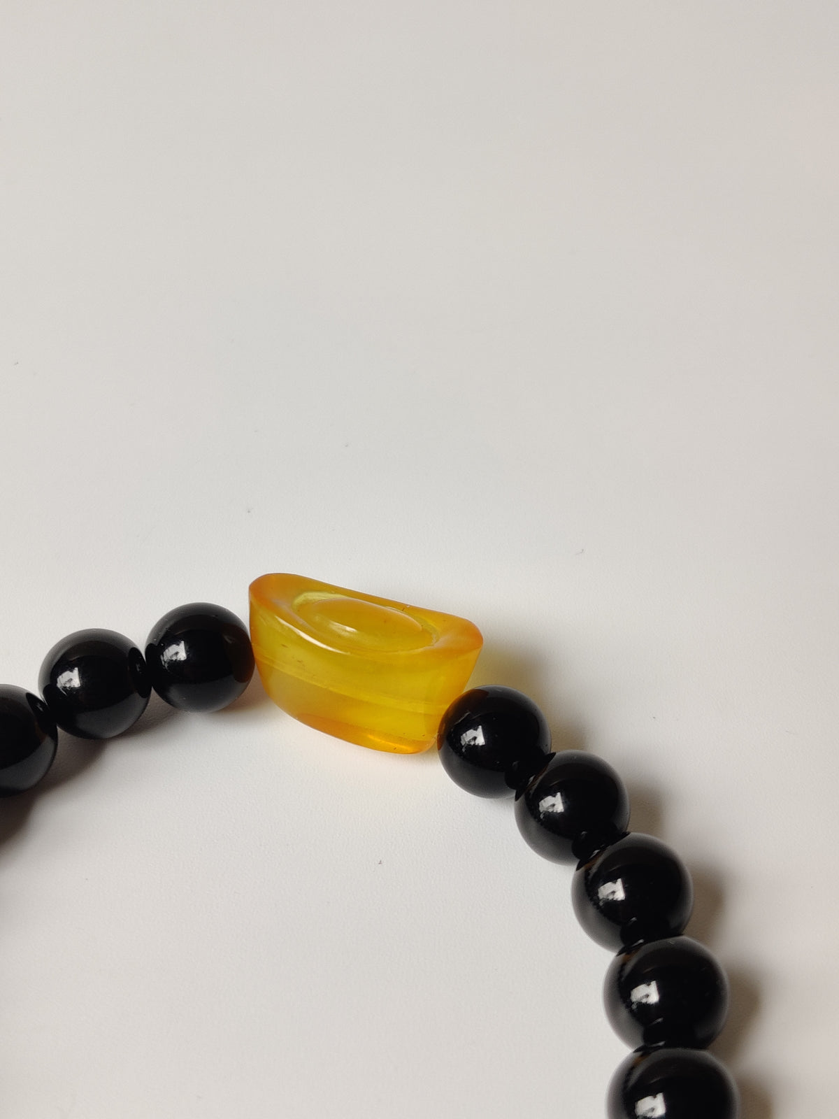 Black Onyx & Citron Amber Yuanbao Beaded Bracelet