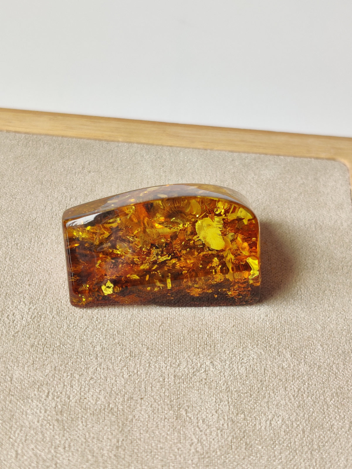 Irregular Raw Amber Piece | Collectible | Citron | Air Bubbles