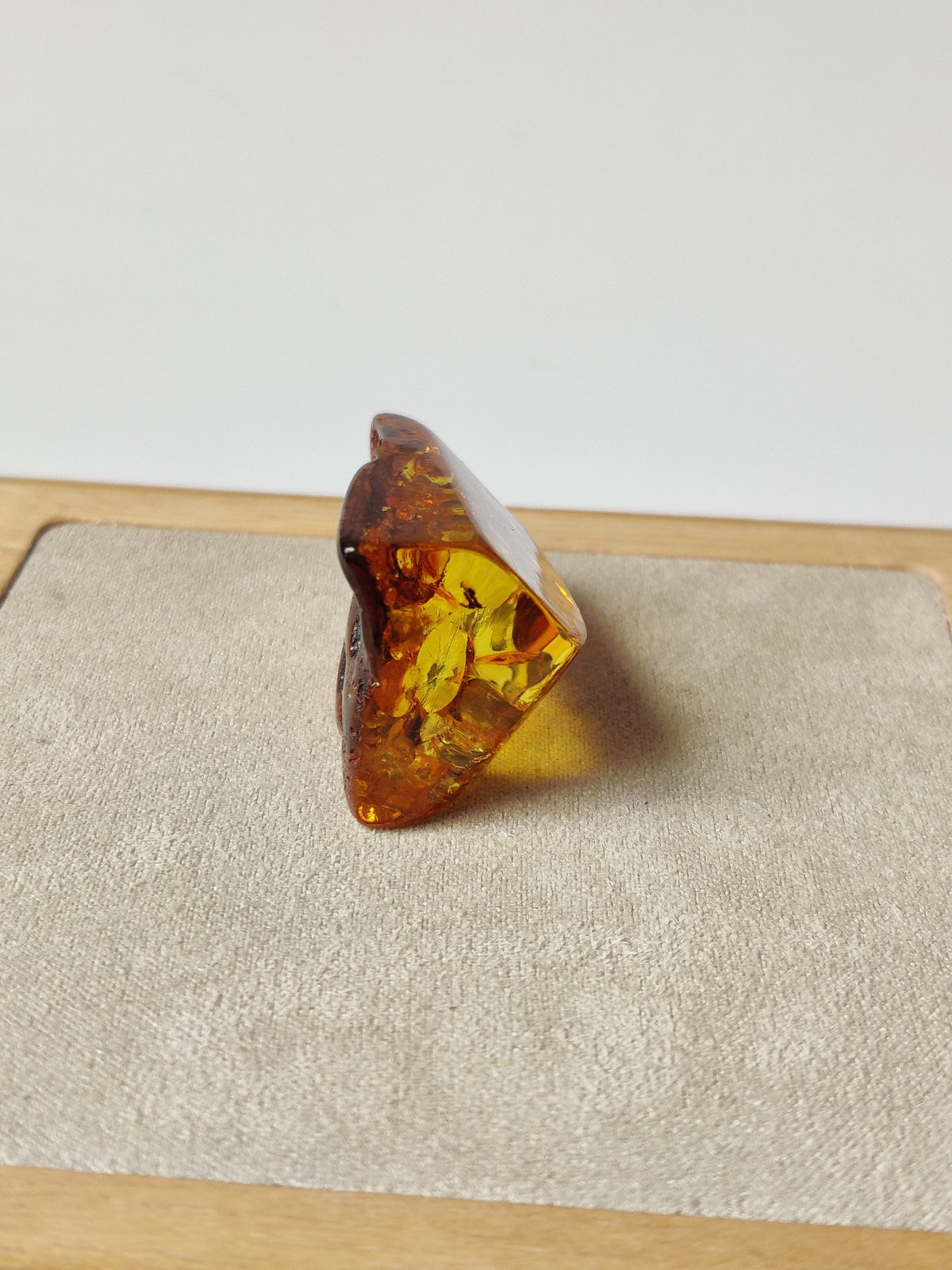 Irregular Raw Amber Piece | Collectible | Citron | Air Bubbles