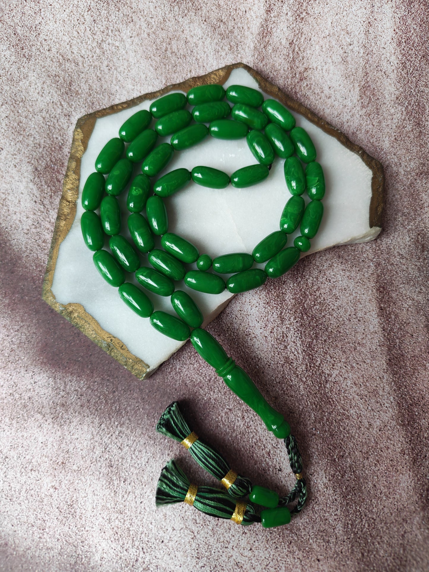 American Bakelite Tasbih – 43 Capsule Beads | Dark Green with Light Veins
