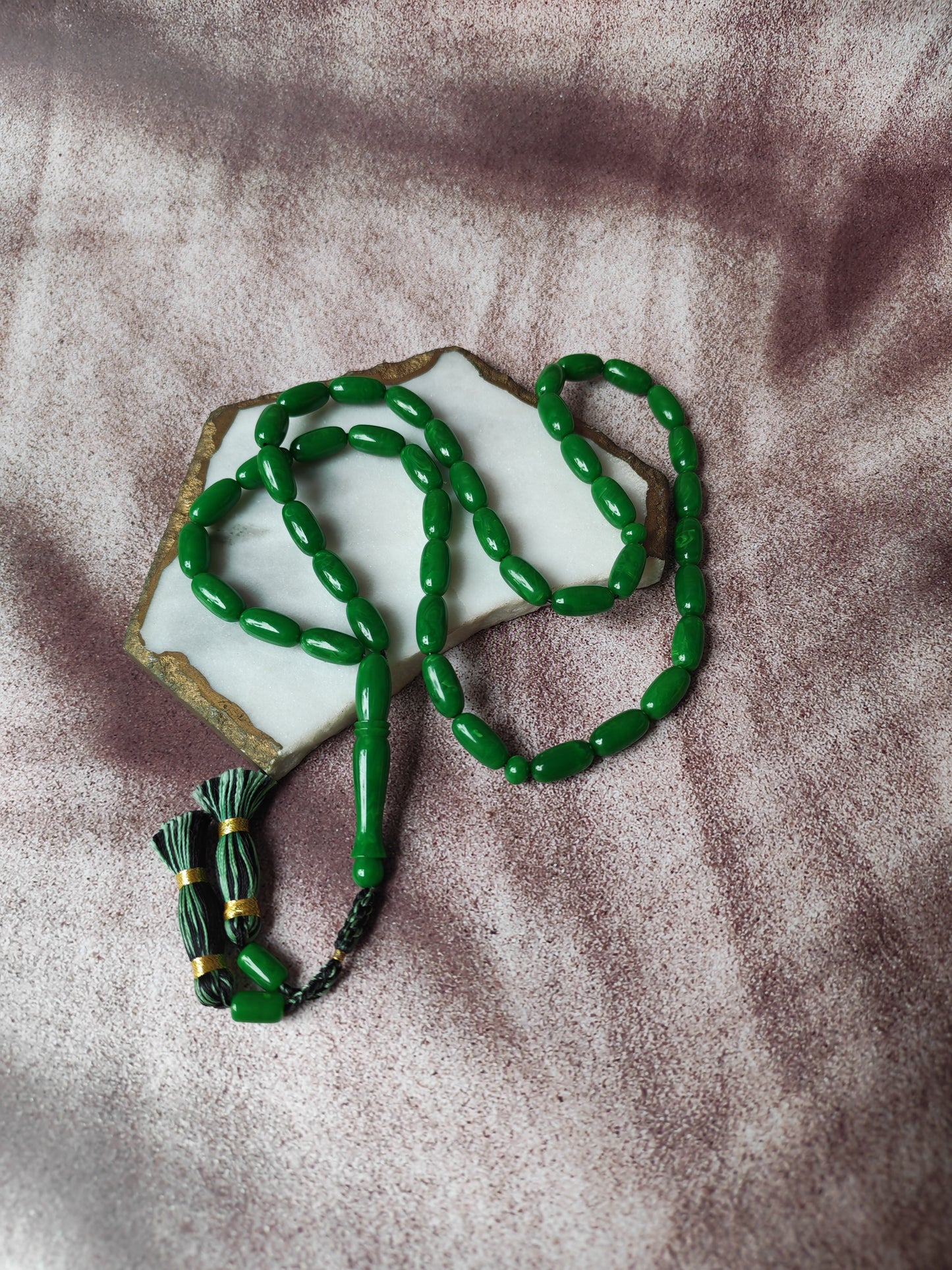 American Bakelite Tasbih – 43 Capsule Beads | Dark Green with Light Veins