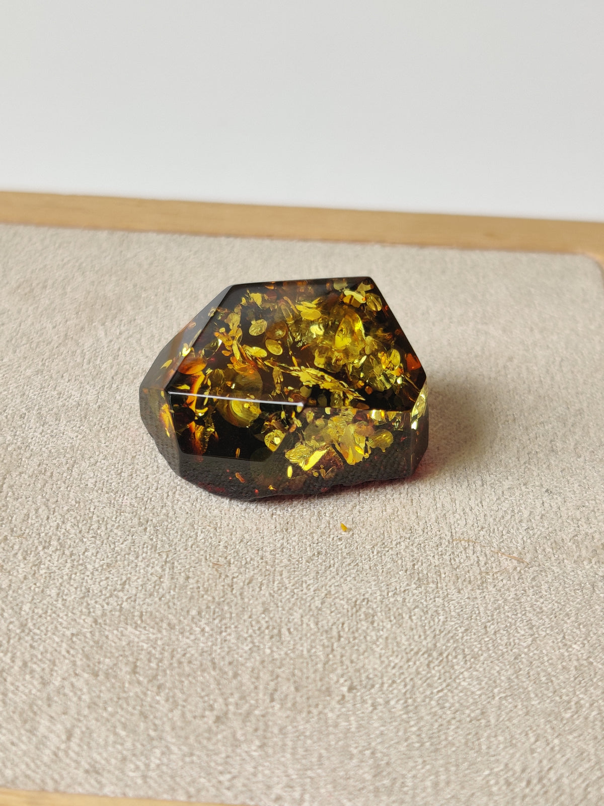 Natural Raw Citron Amber Piece | Faceted | Cabochon