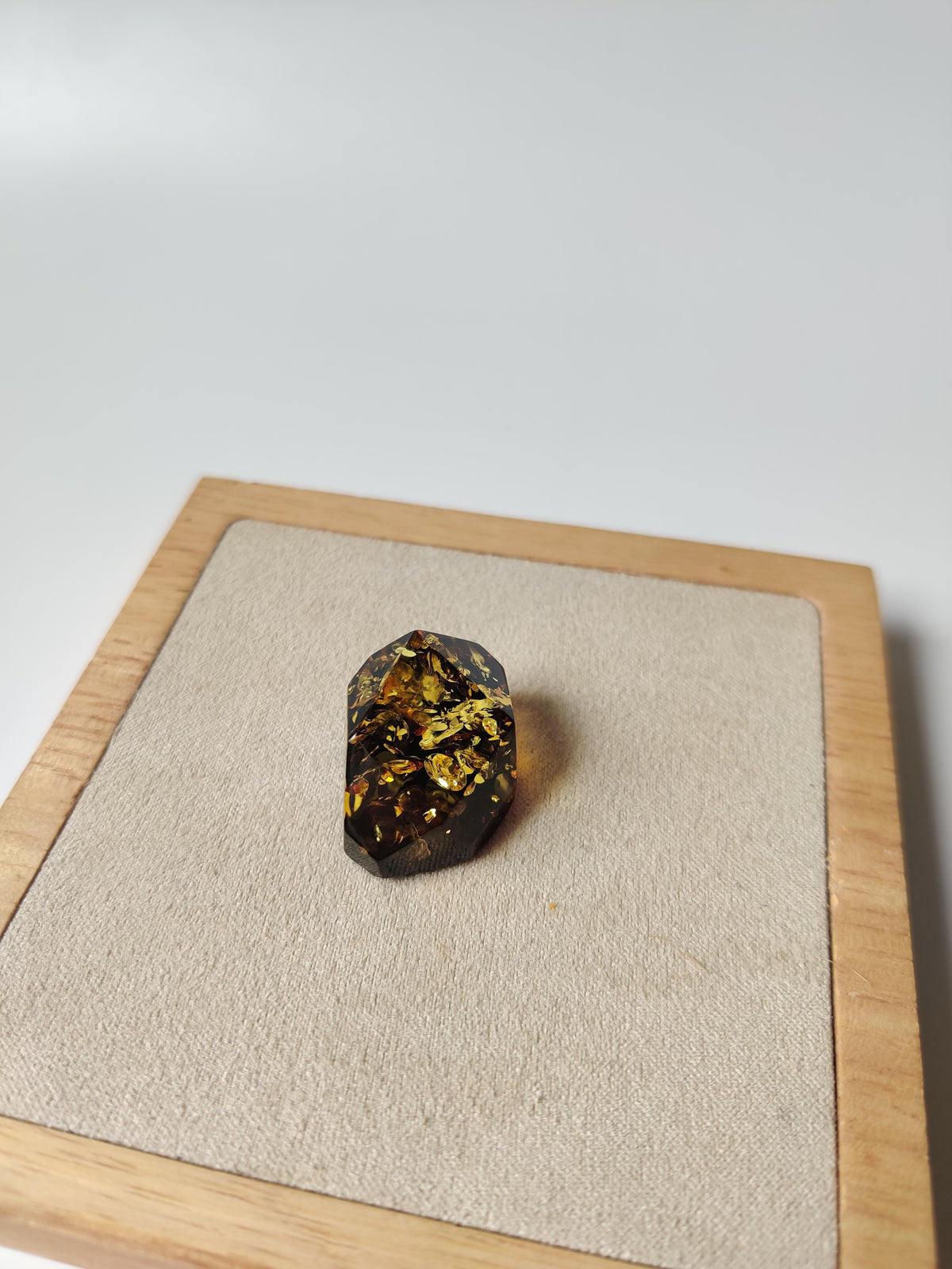Natural Raw Citron Amber Piece | Faceted | Cabochon