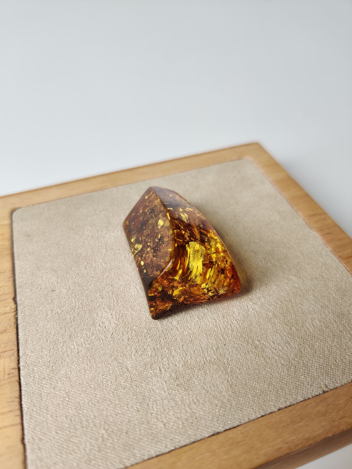 Irregular Raw Amber Piece | Collectible | Citron | Air Bubbles