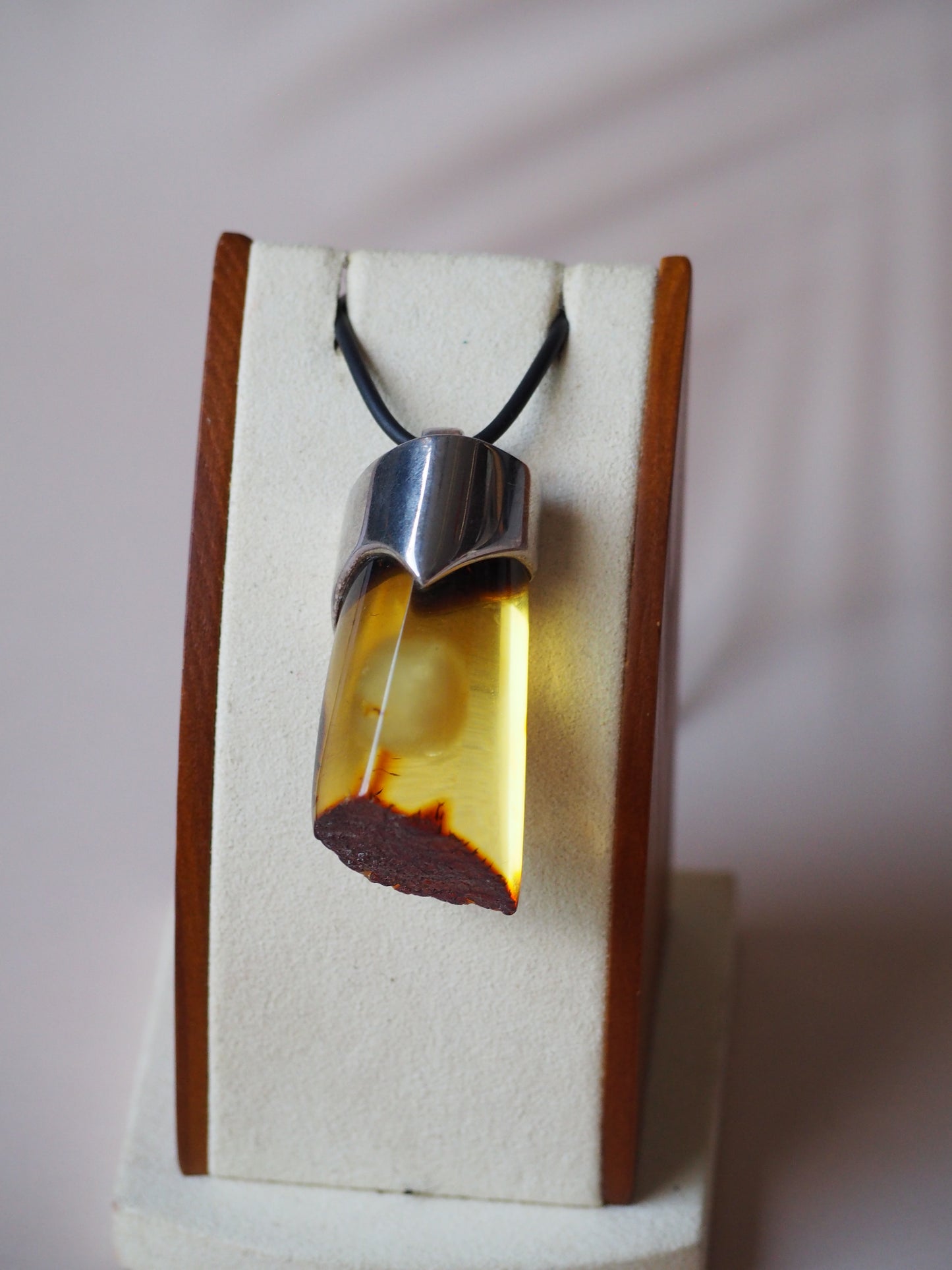 Unique Natural Amber Necklace with Round Milk Inclusion
