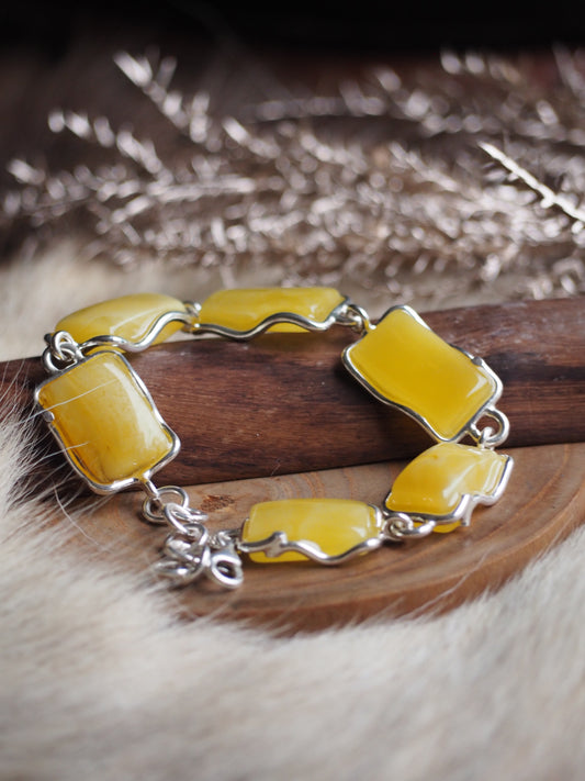 Natural Butterscotch Amber Rectangular Bracelet in Silver