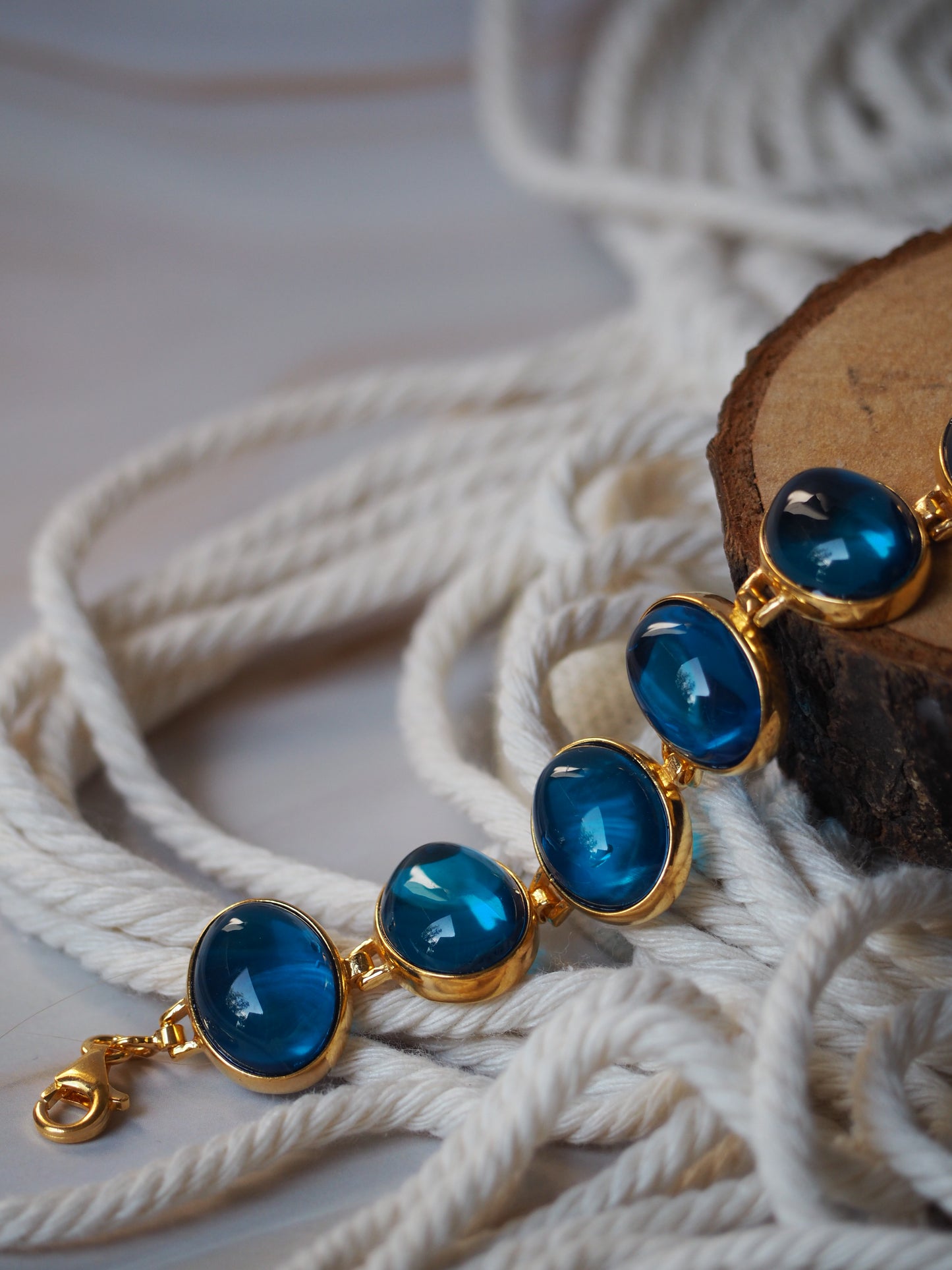 Blue Amber Gold Pleated Bracelet